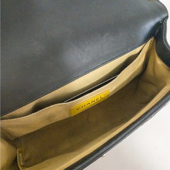 Chanel LeBoy  Limited Edition Graffiti Bag. - Picture 7 of 10